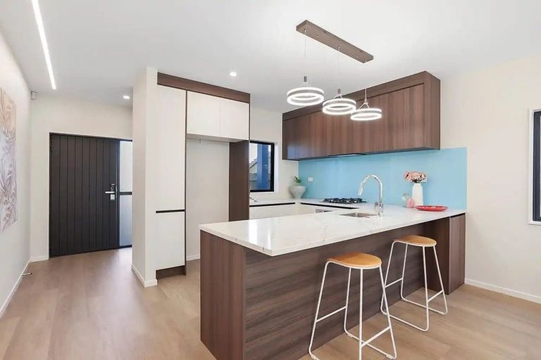 Photo of property in 29b West Harbour Drive, West Harbour, Auckland, 0618