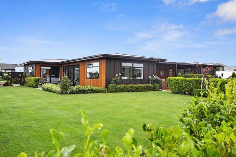 Photo of property in 71 The Esplanade, Pegasus, 7612