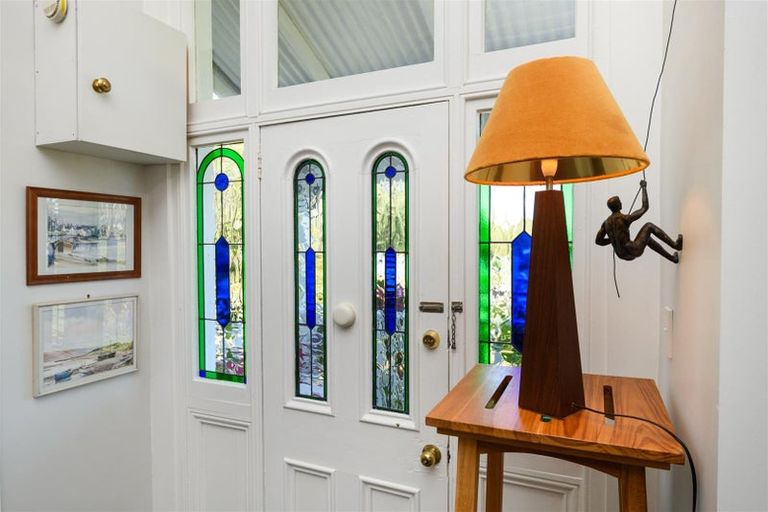 Photo of property in 30 Signal Street, Marton, 4710