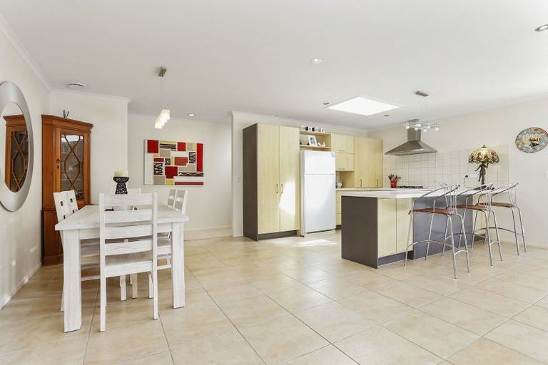 Photo of property in 240 Pine Valley Road, Dairy Flat, Silverdale, 0992