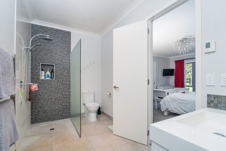 Photo of property in 50b Paul Road, Whenuakite, Whitianga, 3591