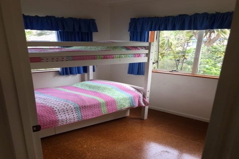 Photo of property in 295a Vipond Road, Stanmore Bay, Whangaparaoa, 0932