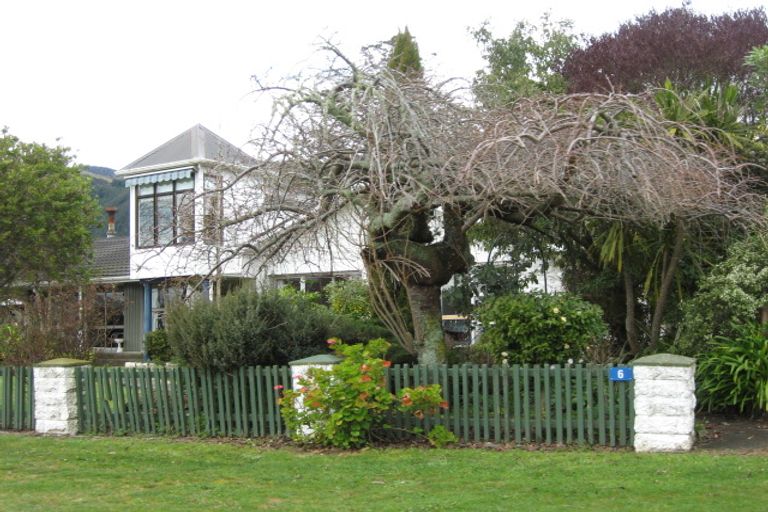 Photo of property in 6 Glenview Road, Takaka, 7183