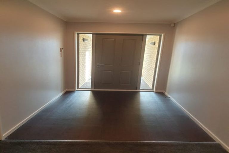 Photo of property in 30 Marlowe Place, Rolleston, 7614