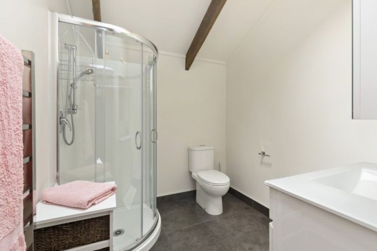 Photo of property in 5 Dalton Grove, Stokes Valley, Lower Hutt, 5019