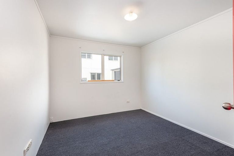 Photo of property in 2/91 Brockworth Place, Riccarton, Christchurch, 8011