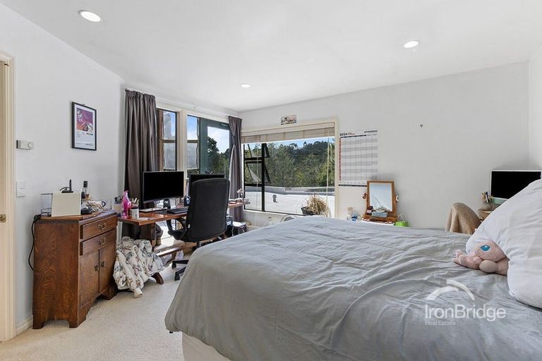 Photo of property in 46-48 Ravenstone Place, Chatswood, Auckland, 0626