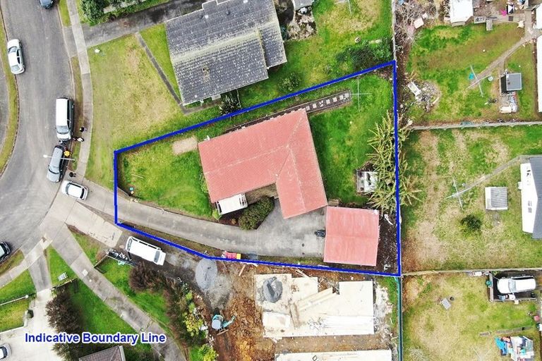 Photo of property in 31 Corsair Crescent, Mangere, Auckland, 2022