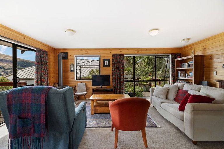 Photo of property in 20 Balmoral Drive, Kelvin Heights, Queenstown, 9300