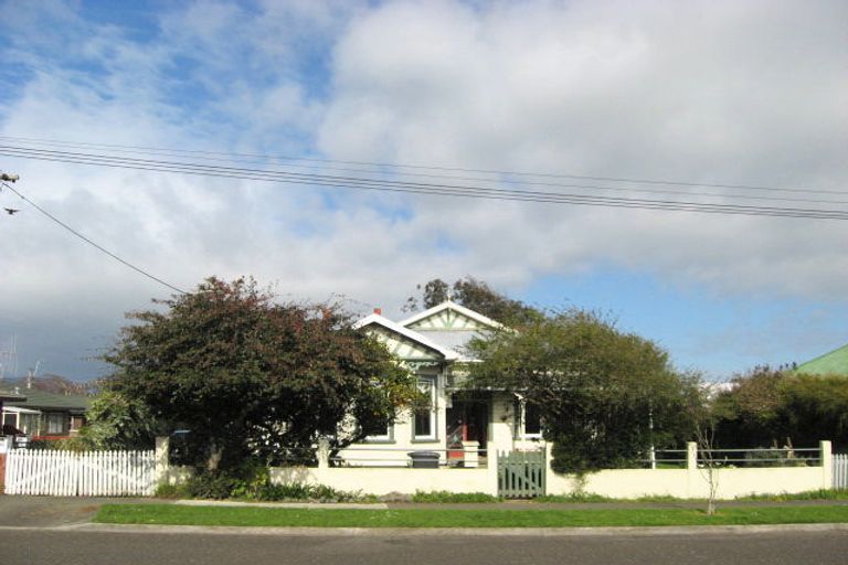 Photo of property in 14 Manchester Street, Levin, 5510