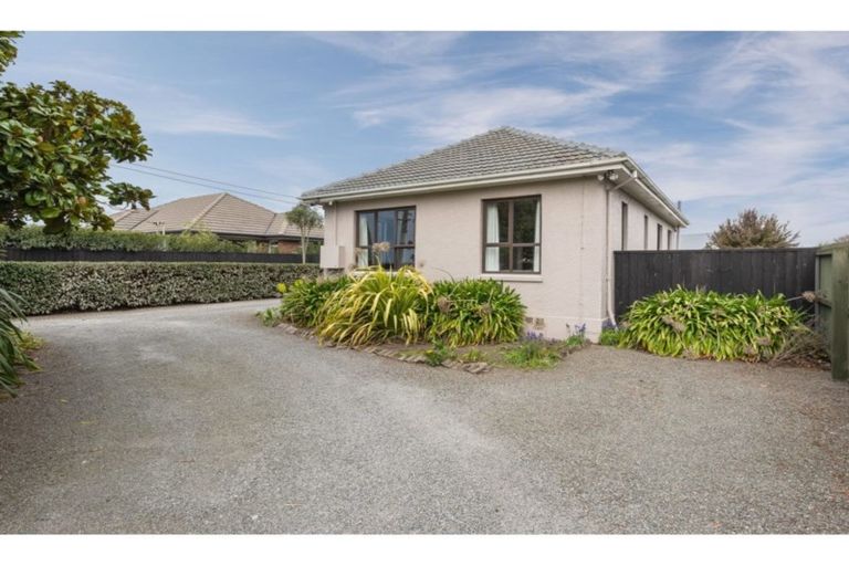 Photo of property in 43 Johns Road, Belfast, Christchurch, 8051