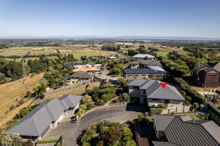 Photo of property in 8 Sedbergh Place, Westmorland, Christchurch, 8025