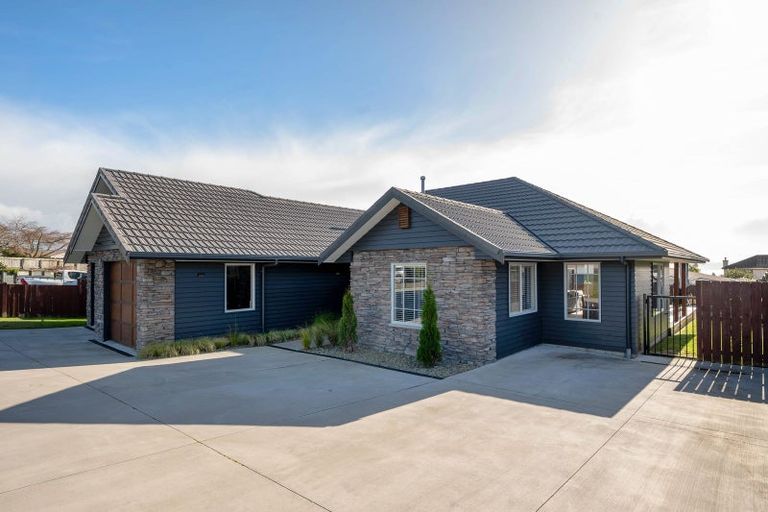 Photo of property in 94 Basley Road, Owhata, Rotorua, 3010