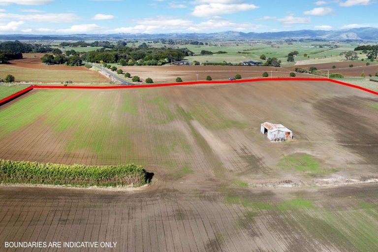 Photo of property in 142 Hutchings Road, Waiuku, 2682