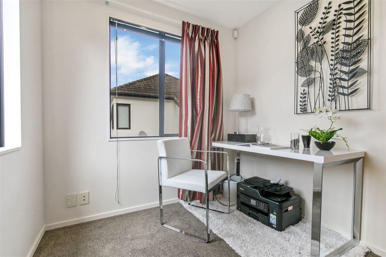 Photo of property in 27 Coachman Drive, Flat Bush, Auckland, 2016
