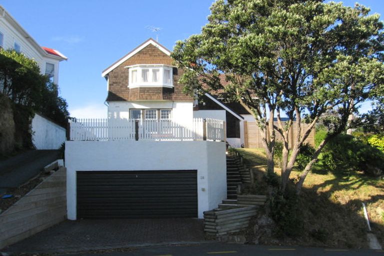 Photo of property in 38 Nevay Road, Karaka Bays, Wellington, 6022