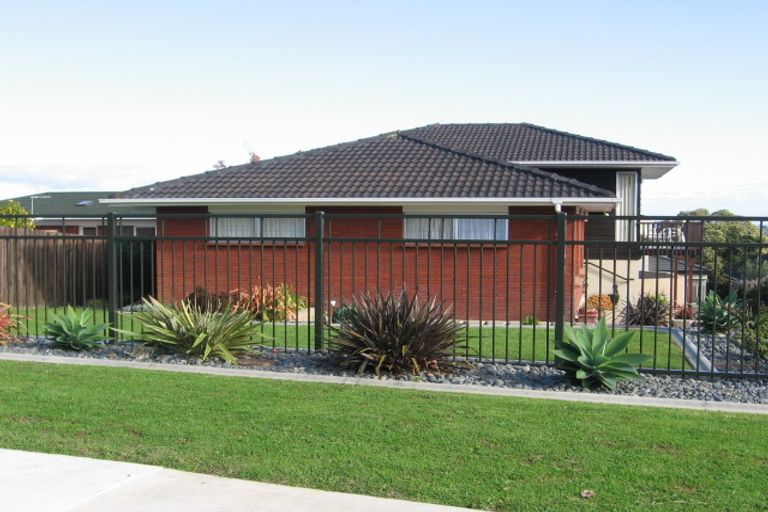 Photo of property in 10 Landop Terrace, Howick, Auckland, 2014