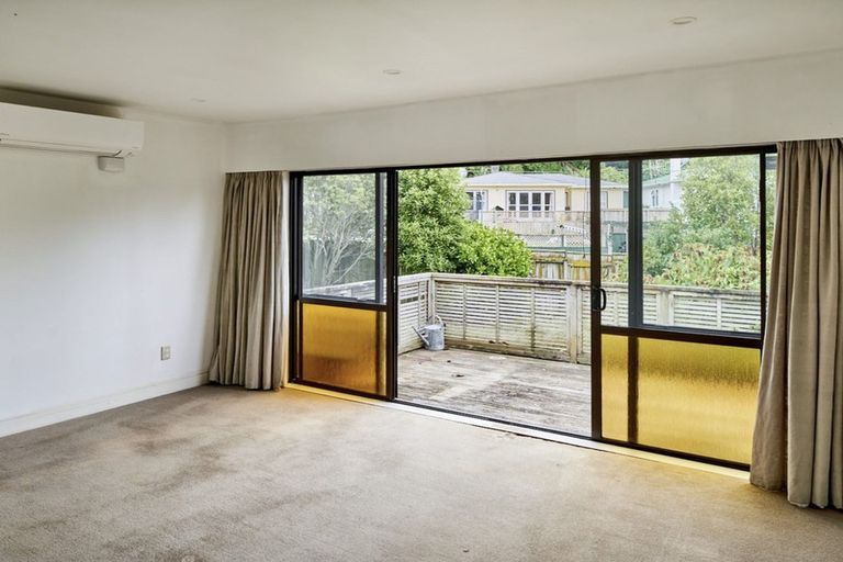 Photo of property in 5 Puriri Street, Wainuiomata, Lower Hutt, 5014