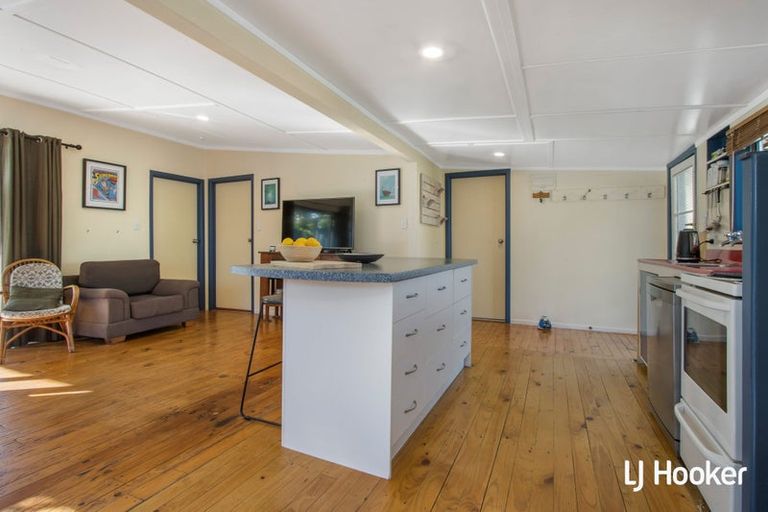 Photo of property in 106 Dillon Street, Waihi Beach, 3611