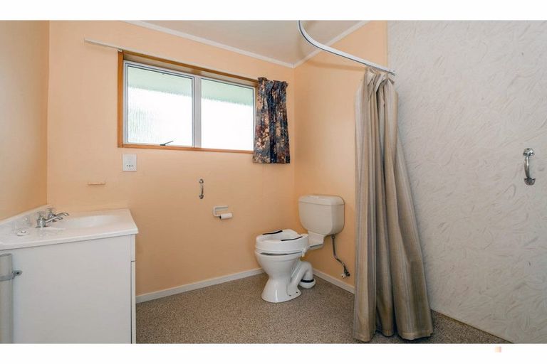 Photo of property in 32 Campbell Street, Geraldine, 7930