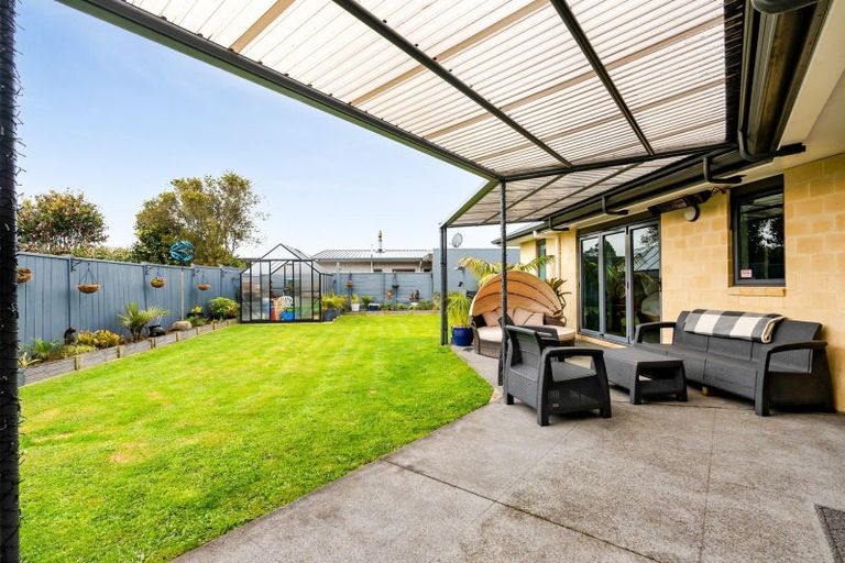 Photo of property in 22 Koromiko Street, Inglewood, 4330