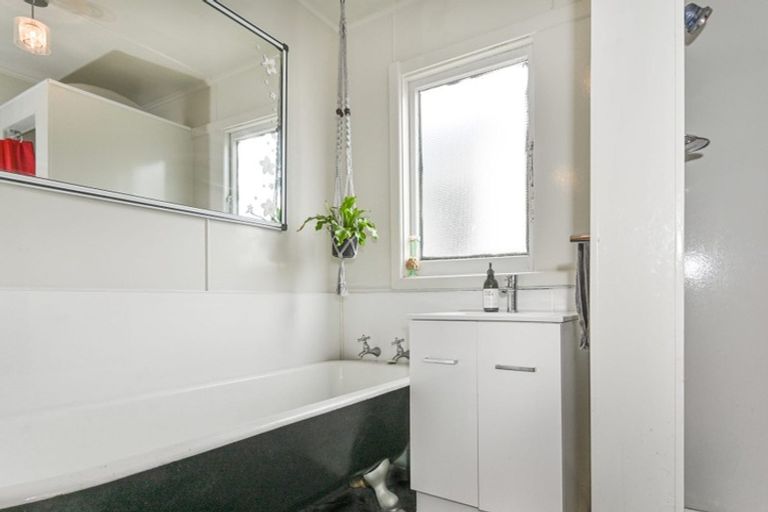 Photo of property in 307 Park Road South, Akina, Hastings, 4122