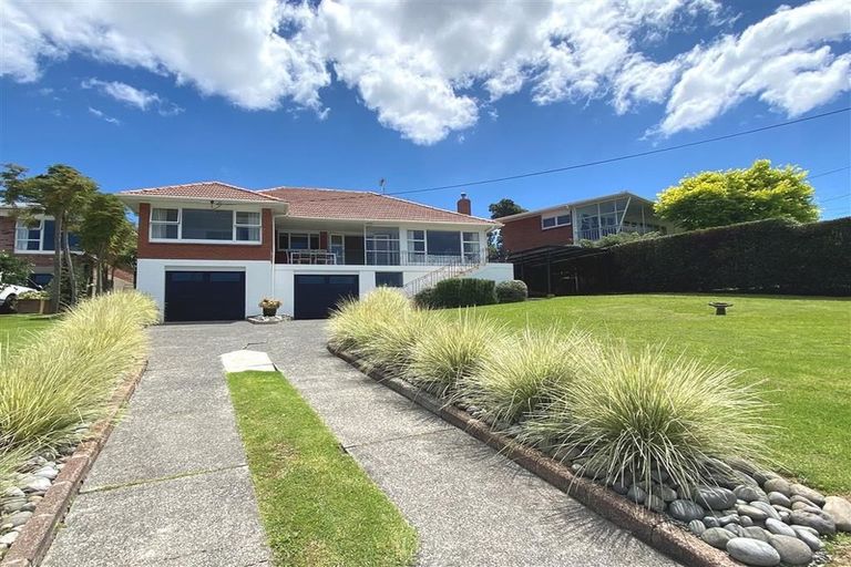 Photo of property in 54 Jaemont Avenue, Te Atatu South, Auckland, 0610