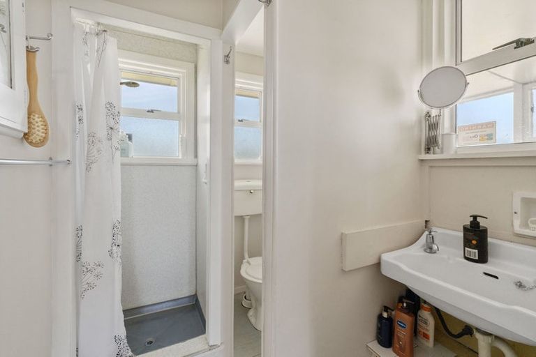 Photo of property in 7 Kent Avenue, Waitarere Beach, Levin, 5510