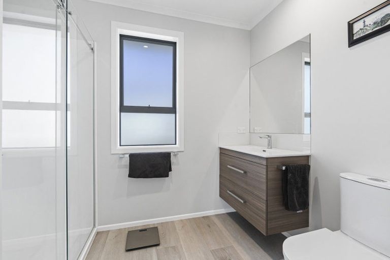 Photo of property in 17 Tainui Street, Welbourn, New Plymouth, 4312