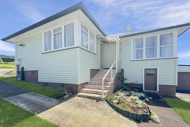Photo of property in 109 Carlton Avenue, Tawhero, Whanganui, 4501