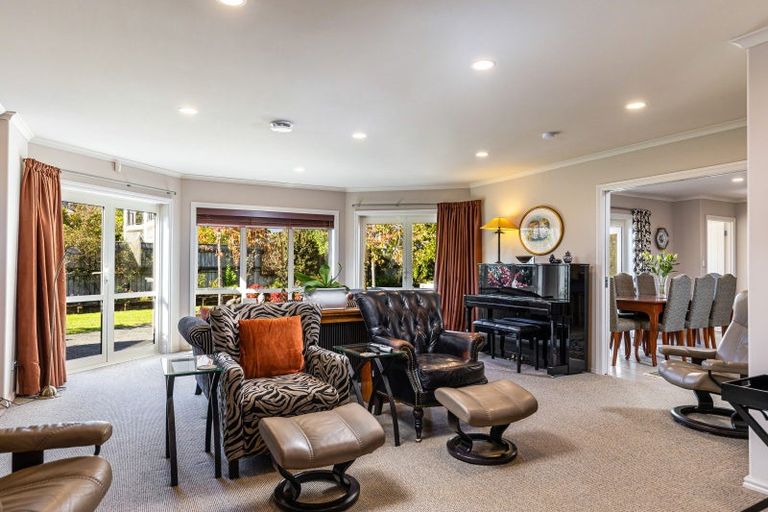 Photo of property in 10 Glentui Place, Waikawa, Picton, 7220