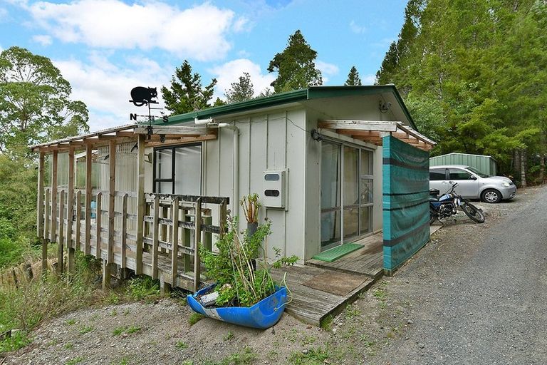 Photo of property in 335 Kanohi Road, Kaukapakapa, 0873