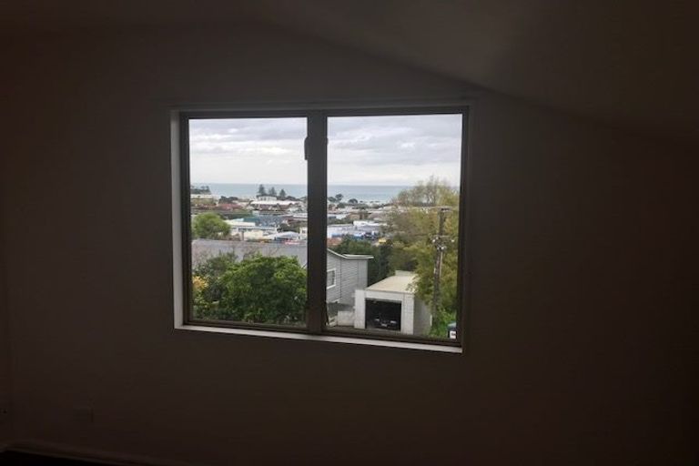 Photo of property in 2 Arran Road, Browns Bay, Auckland, 0630