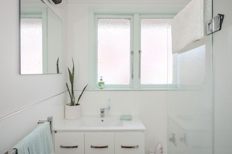 Photo of property in 18 Oxford Street, Holmes Hill, Oamaru, 9401