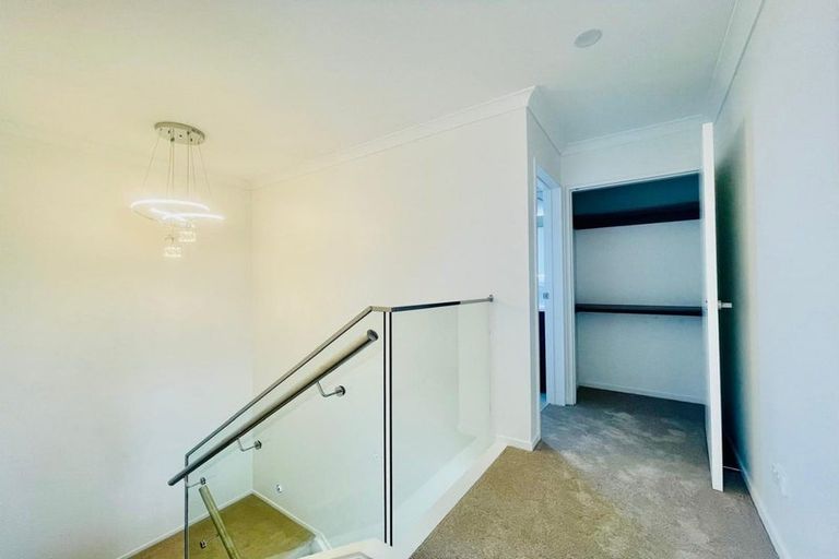 Photo of property in 8a Neems Place, Manurewa, Auckland, 2102