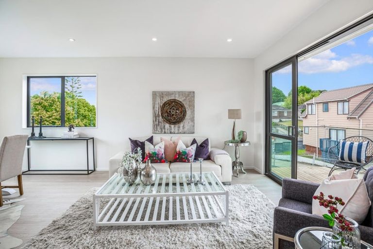 Photo of property in 16a Sheridan Drive, New Lynn, Auckland, 0600