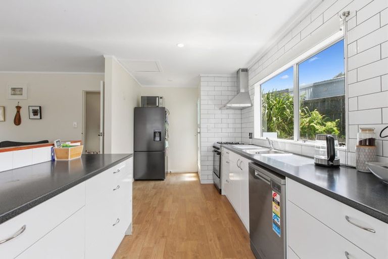 Photo of property in 39 Clipper Street, Titahi Bay, Porirua, 5022