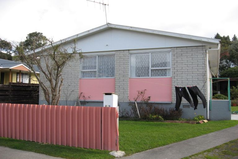 Photo of property in 280 Wellington Road, Wainuiomata, Lower Hutt, 5014