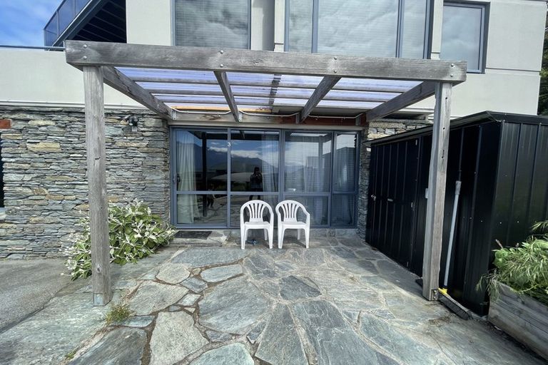 Photo of property in 1-3/1 Matakauri Place, Fernhill, Queenstown, 9300