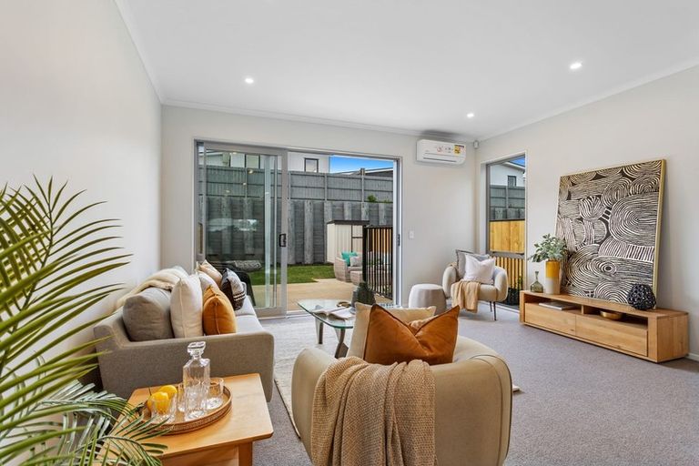 Photo of property in 35 Roundel Crescent, Whenuapai, Auckland, 0618