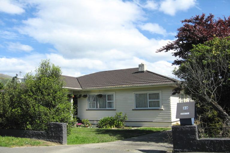 Photo of property in 30 Ranui Road, Stoke, Nelson, 7011