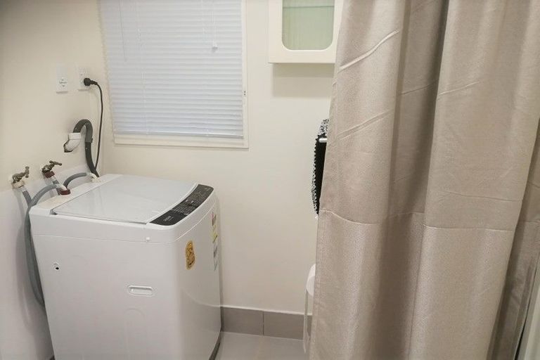 Photo of property in 2/48 Spinella Drive, Bayview, Auckland, 0629