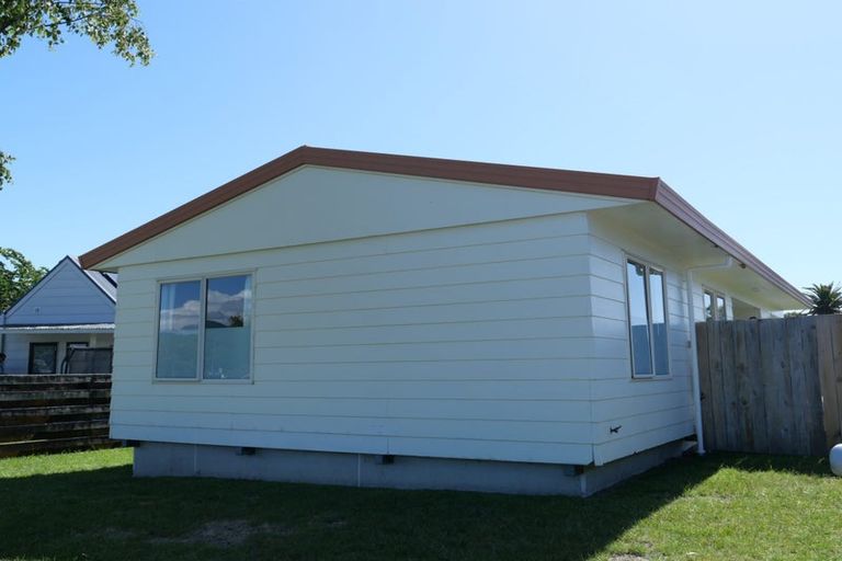 Photo of property in 34 Rosewood Place, Paraparaumu, 5032