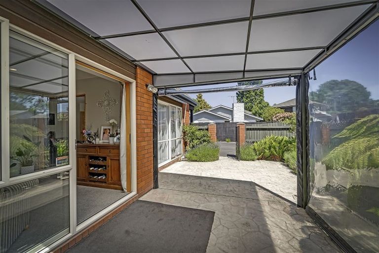 Photo of property in 100a Withells Road, Avonhead, Christchurch, 8042
