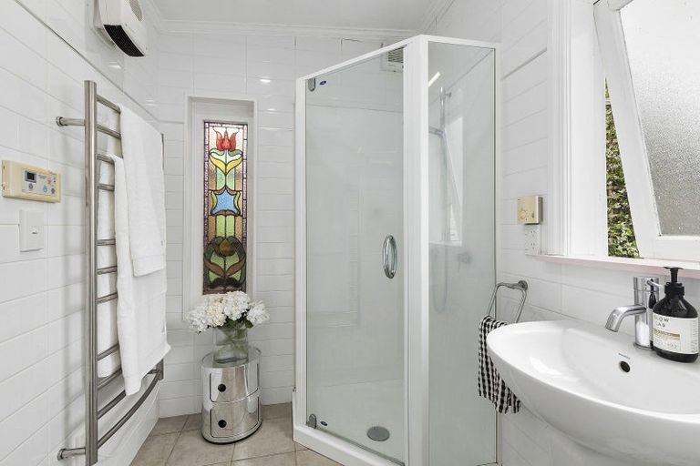 Photo of property in 10 Saint Mary Street, Thorndon, Wellington, 6011