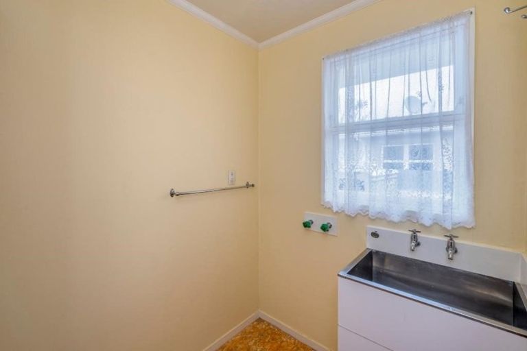 Photo of property in 6 Cobham Street, Levin, 5510