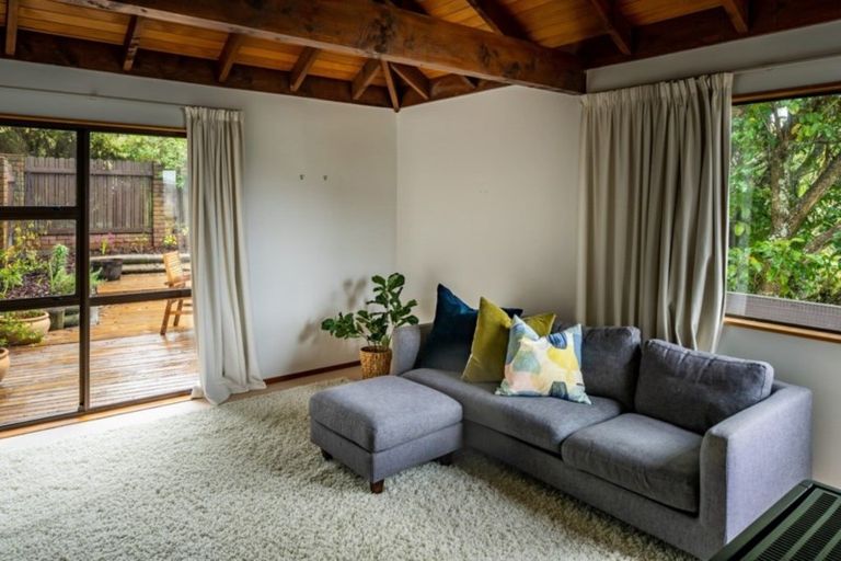 Photo of property in 30 Seaview Road, Paremata, Porirua, 5024