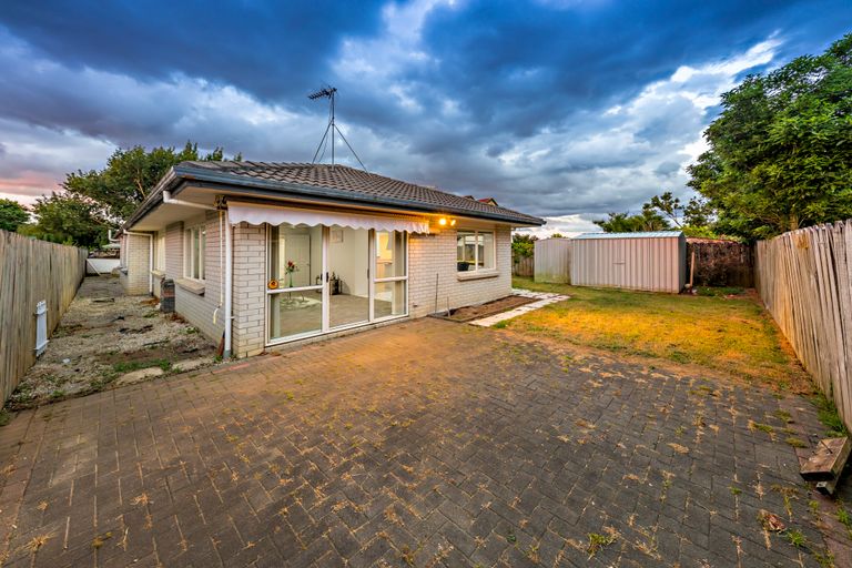 Photo of property in 31 Muirfield Street, Wattle Downs, Auckland, 2103