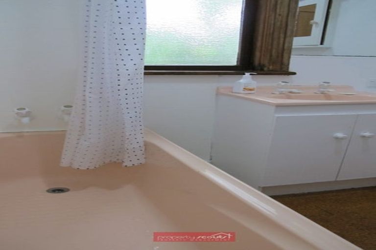 Photo of property in 66 Orbell Street, Dalmore, Dunedin, 9010