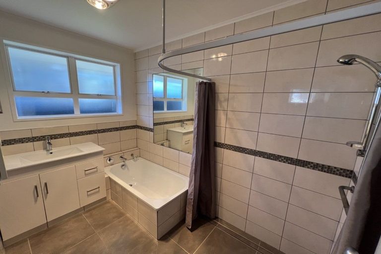 Photo of property in 96 Atawhai Road, Fitzherbert, Palmerston North, 4410